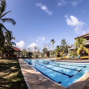  Hostal República